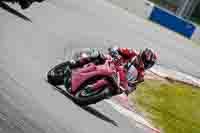 donington-no-limits-trackday;donington-park-photographs;donington-trackday-photographs;no-limits-trackdays;peter-wileman-photography;trackday-digital-images;trackday-photos